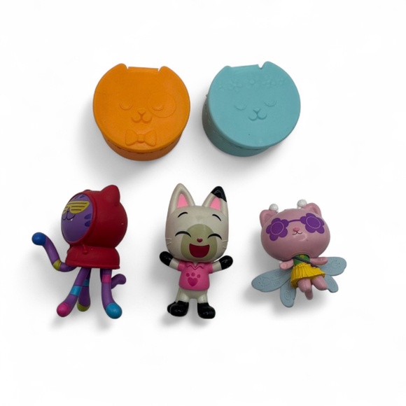 Gabby's Dollhouse Toy Lot 3 Figures and 2 Boxes Pandy Paws Kitty Fairy DJ Catnip - Picture 1 of 4
